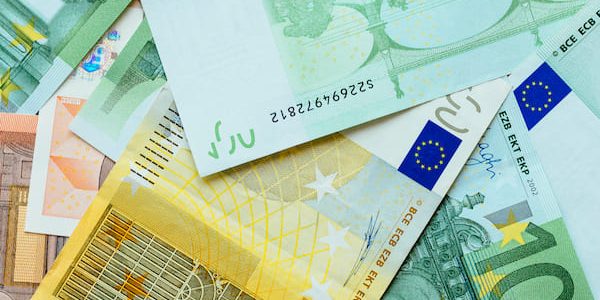 euro-cash-background-2
